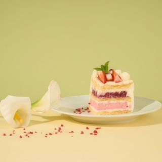 Торт Ягідні Фантазії (175г)