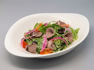 Салат з ніжним яловичим язиком