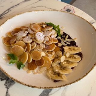 Міні панкейки з шоколадом та бананом