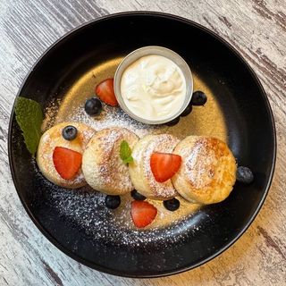 Сирники зі сметаною