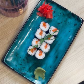 Макі з лососем (120 г)