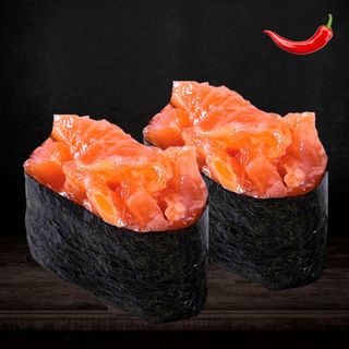 Гункан Лосось Спайсі (2 шт)