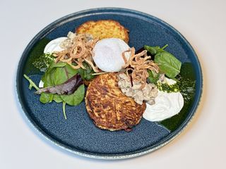 Деруни з курячим жульєном