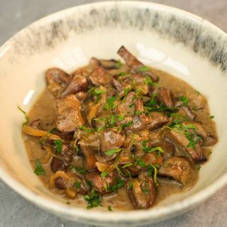Серця курячі у вершковому соусі