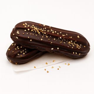 Еклер з вершковим кремом на згущеному молоці "Іриска"