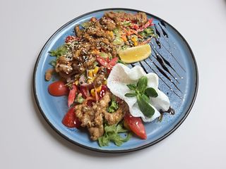 Тайський салат з яловичиною