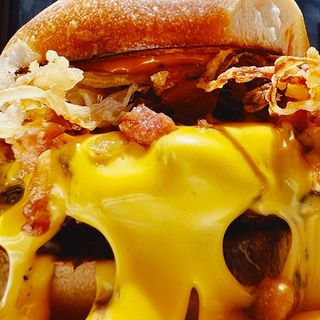 Vilena's royal single