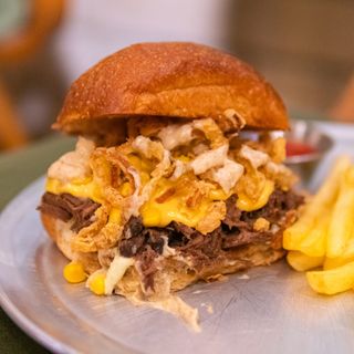 Pulled Beef crunch single