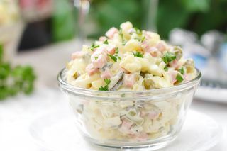 Салат Олів'є (180г)