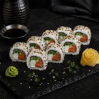 Філадельфія з лососем в кунжуті (230г/8шт.)