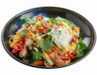 Удон з куркою у тайському соусі (350г)