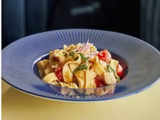 Тальятеле з курочкою та шпинатом