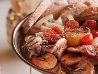 Плато морепродуктів гриль з соусом айолі