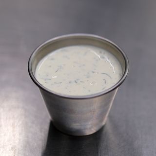 СОУС СМЕТАНКОВИЙ З ЧАСНИКОМ 50г