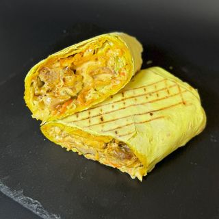 Шаурма з солоним огірком та морквою