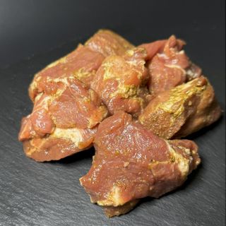 Маринований шашлик зі свинини в класичному маринаді (1кг)