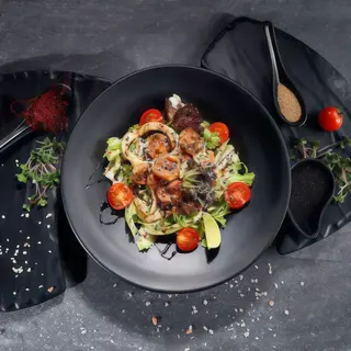 Салат теплий з морепродуктами (270г)