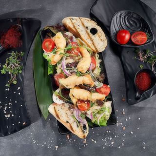 Салат Цезар по Тайськи (290г)