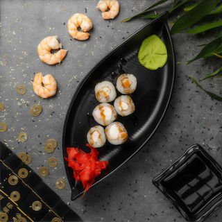 Макі з креветкою