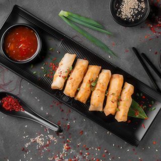 Неми з креветкою та лососем