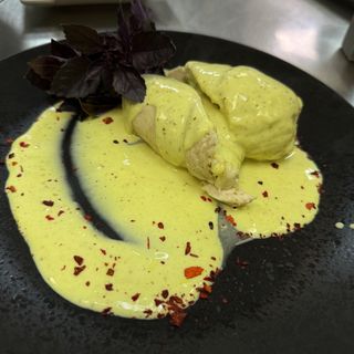 Куряче філе зі шпинатом і сиром Сулугуні (220г)