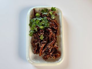 Свинні вушка у соусі Теріякі  (200г)