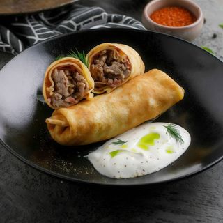 Млинці жульєн з вершковим соусом (150/30г)