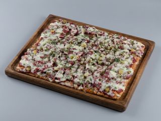 Піца Салямі половина