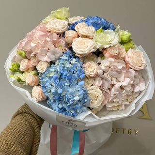 Букет квітів « Вишуканість»