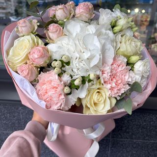 Букет квітів «Пудровий»