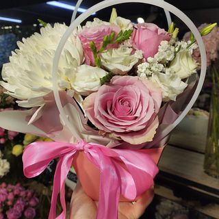 Квіти в кошику "Рожева"