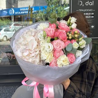 Букет квітів "Веалі"