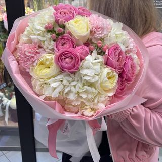 Букет квітів «Amour»