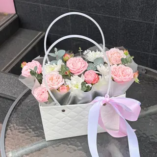 Квіти в кошику «Soft»