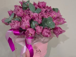 Квіти в коробці " Tulips "