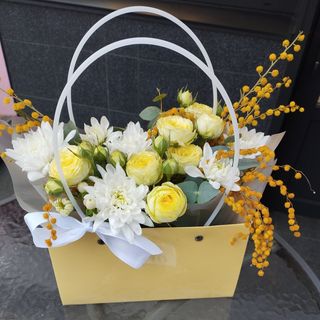 Квіти в кошику "Промінчик"