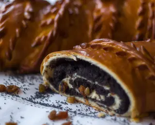 Рулет з маком та родзинкам (550г)
