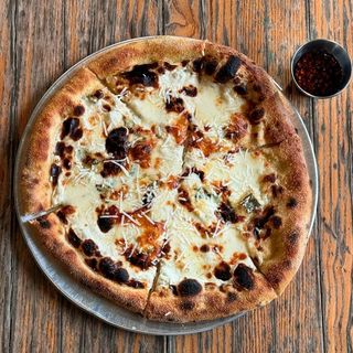 Піца Чотири сири та гострий мед (410 г)