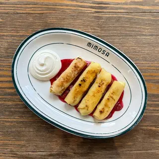 Млинці з рікотою та вишневим соусом (310г)