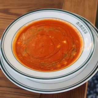 Гарячий томатний суп з креветками та рісоні (380 мл)