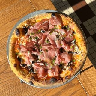 Піца з пармою та грибами (490 г)