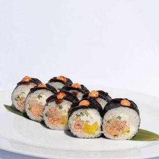 Футо макі з лососем гриль