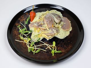 Язик під вершковим соусом (200г)