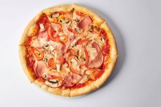 Піца Капрічоза (470г)