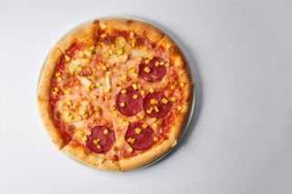 Піца з курячим філе та салямі (470г)