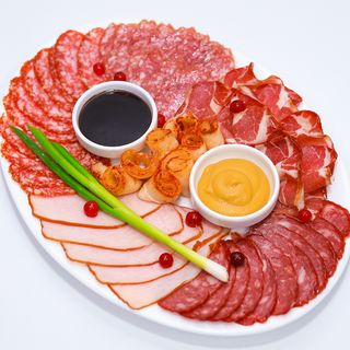 М'ясне асорті (280/60г)