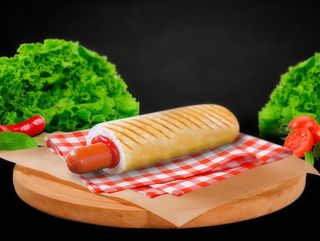 Хот-дог французький баварський (180г)