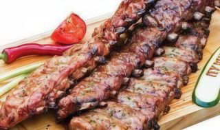 Фермерські свинячі ребра в медовій патоці (100см)