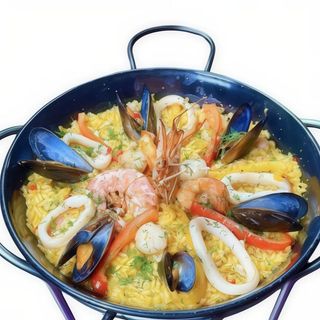 Паэлья с морскими деликатесами(400)