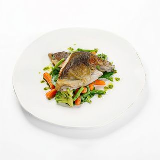 Філе форелі з овочами (120/150г)